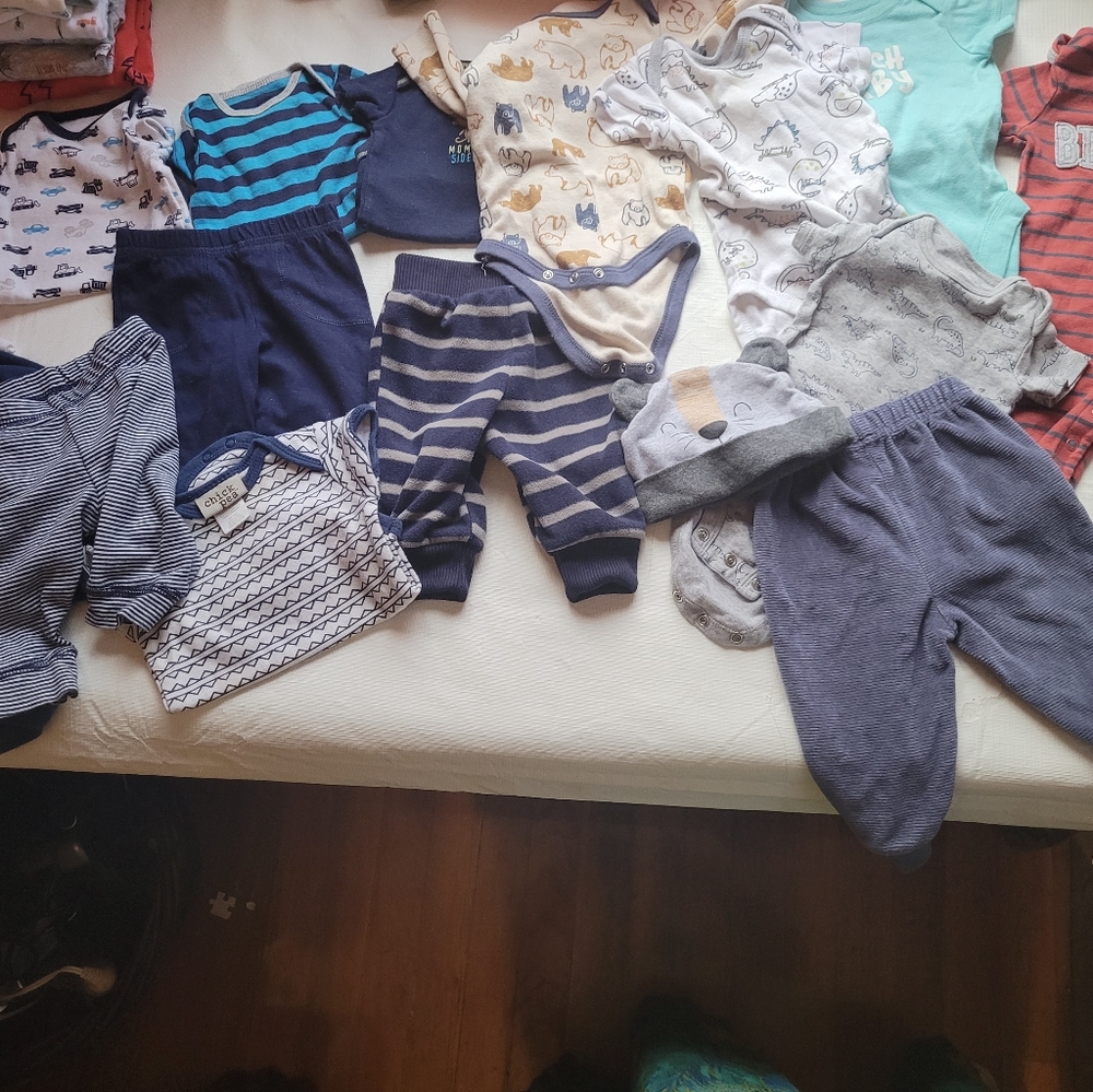 30+ infant boys' clothing items (0-3 mos)